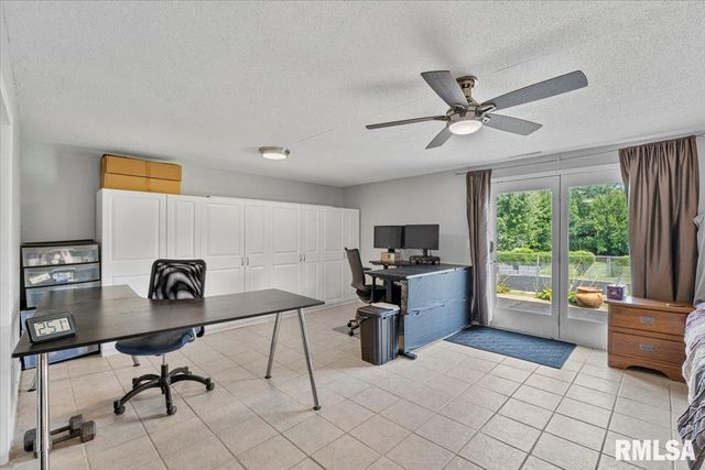 4919 Lorton Avenue, Davenport, IA 52807