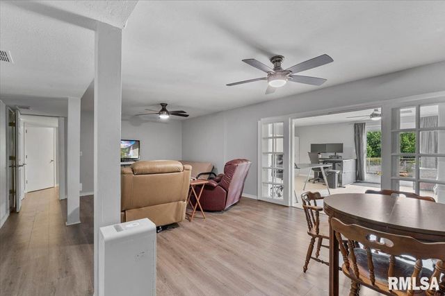 4919 Lorton Avenue, Davenport, IA 52807