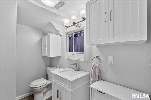 4919 Lorton Avenue, Davenport, IA 52807