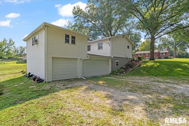 4919 Lorton Avenue, Davenport, IA 52807