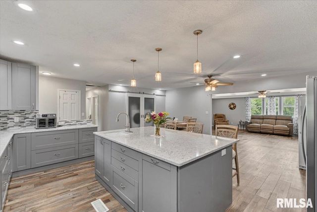 4919 Lorton Avenue, Davenport, IA 52807