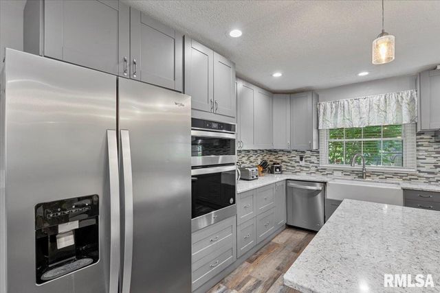 4919 Lorton Avenue, Davenport, IA 52807