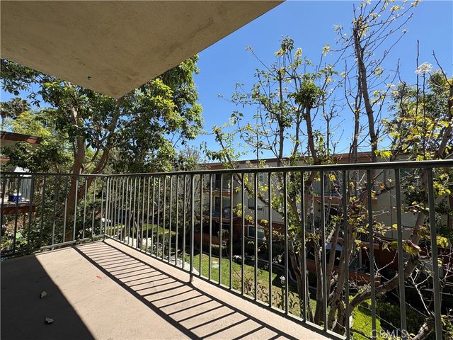 400 N Acacia B35, Fullerton, CA 92831