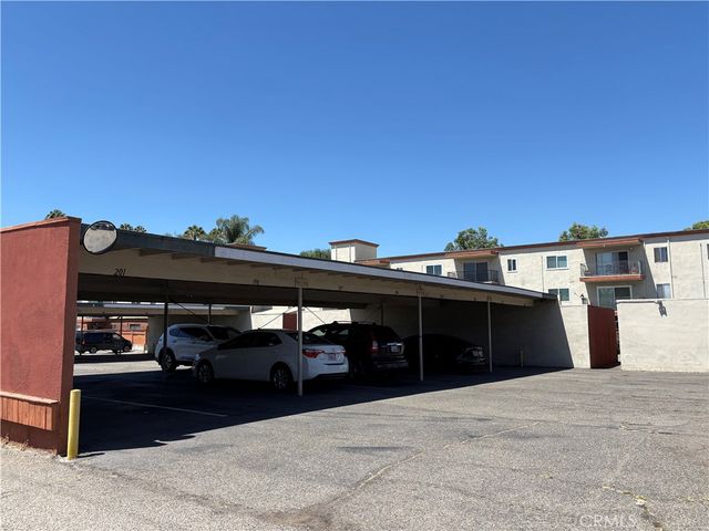400 N Acacia B35, Fullerton, CA 92831