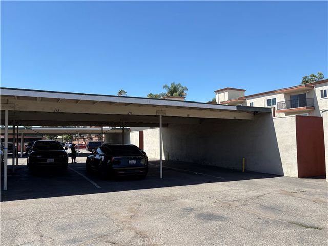 400 N Acacia B35, Fullerton, CA 92831
