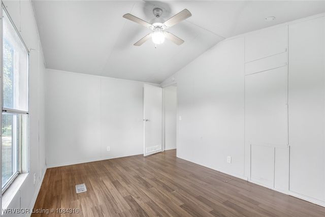 21707 Ivy Street, Howe, OK 74940