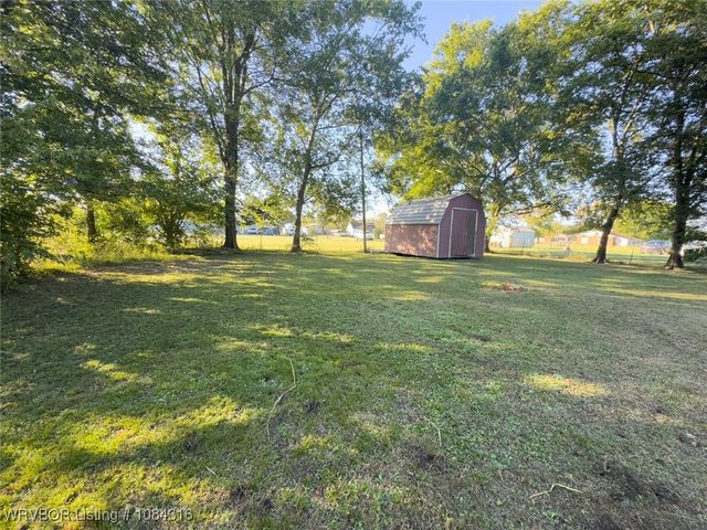 21707 Ivy Street, Howe, OK 74940