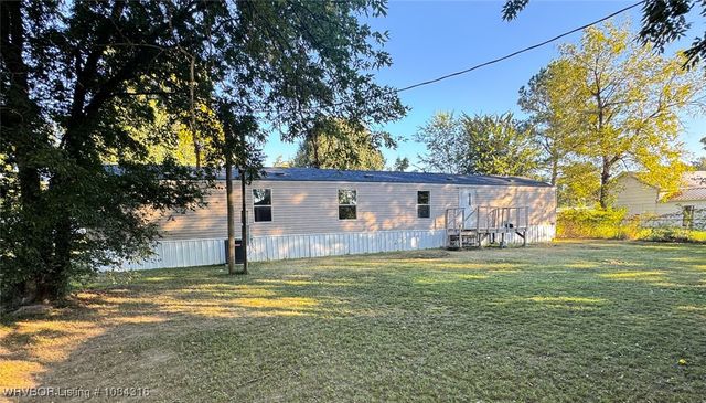 21707 Ivy Street, Howe, OK 74940