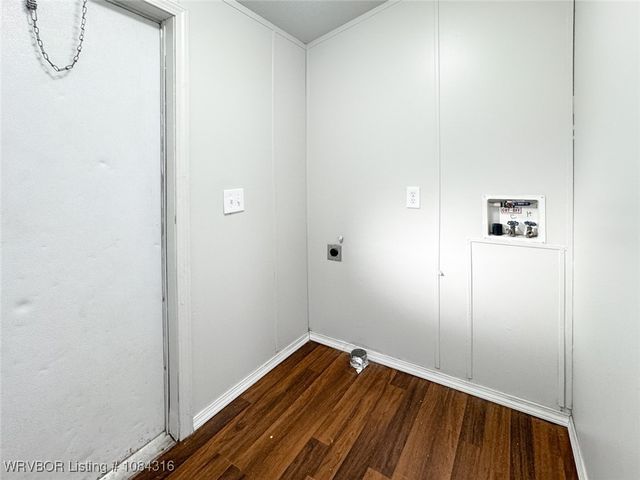 21707 Ivy Street, Howe, OK 74940