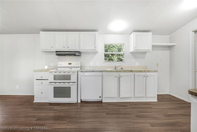 21707 Ivy Street, Howe, OK 74940