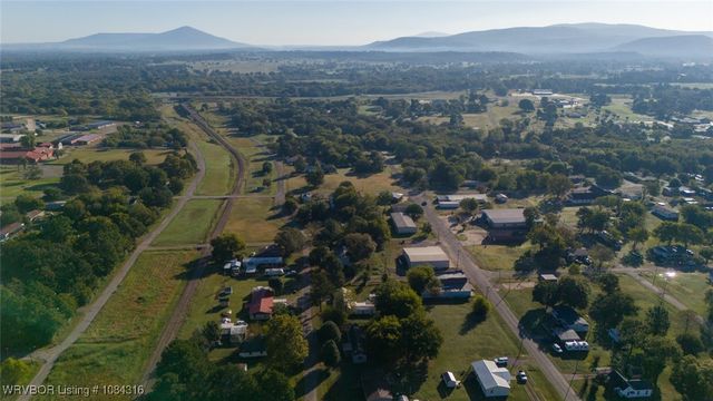 21707 Ivy Street, Howe, OK 74940