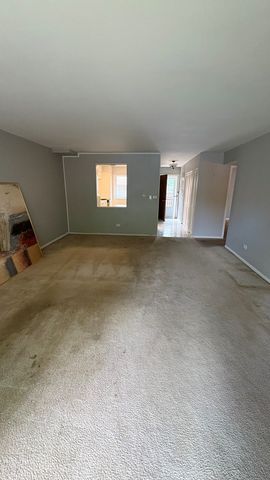 7074 N RIDGE Boulevard 1E, Chicago, IL 60645
