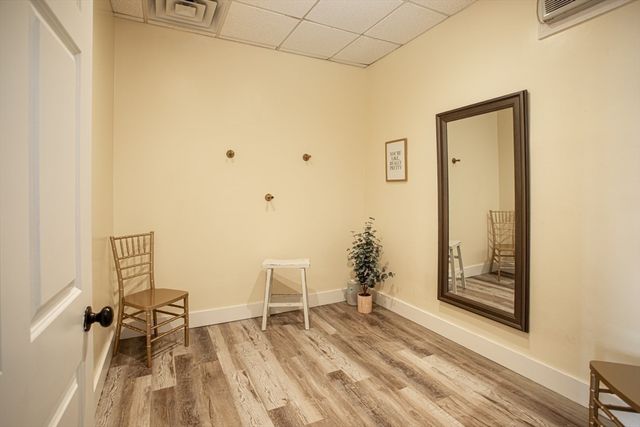 39 Main Rd, Tiverton, RI 02878