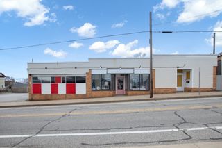 39 Main Rd, Tiverton, RI 02878