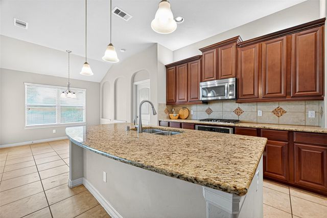 13505 Mystic Arbor Lane, Pearland, TX 77584