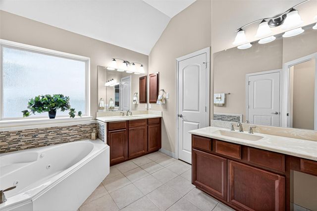 13505 Mystic Arbor Lane, Pearland, TX 77584