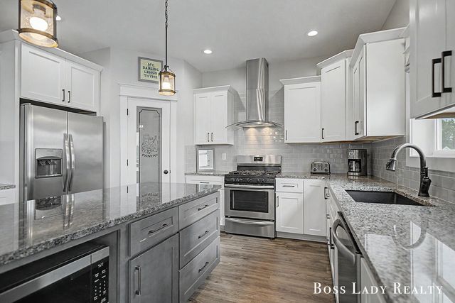 7162 Crimson Court, Hudsonville, MI 49426