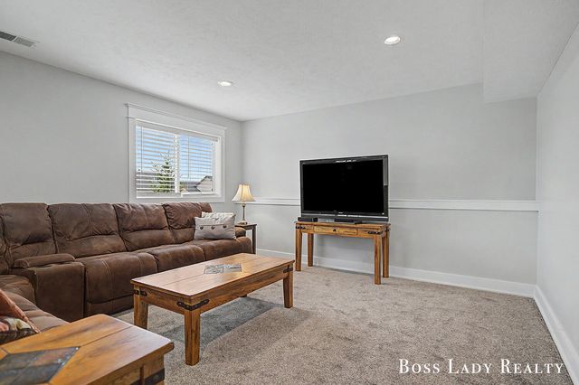 7162 Crimson Court, Hudsonville, MI 49426
