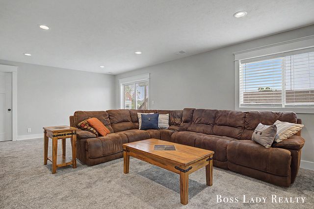 7162 Crimson Court, Hudsonville, MI 49426