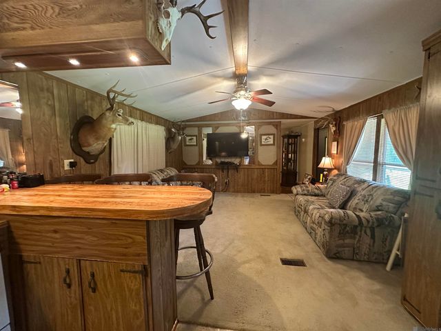 9464 La Hwy 68, Jackson, LA 70748