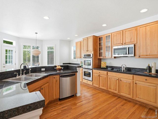 1633 Hallet Peak Drive, Longmont, CO 80503