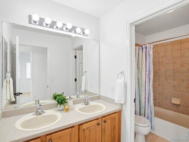 1633 Hallet Peak Drive, Longmont, CO 80503
