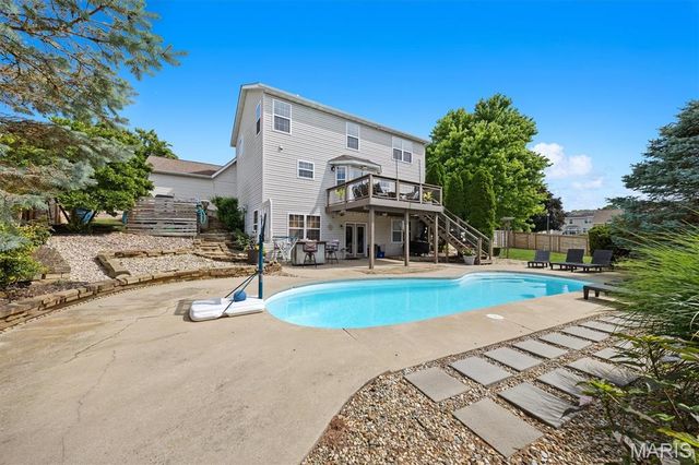 107 Crystal Gate Lane, Glen Carbon, IL 62034