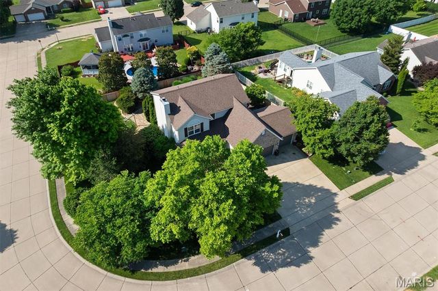 107 Crystal Gate Lane, Glen Carbon, IL 62034