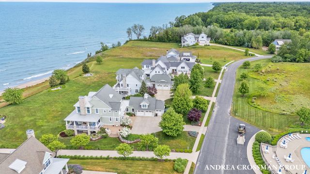 688 Waters Edge Drive Site 15, South Haven, MI 49090