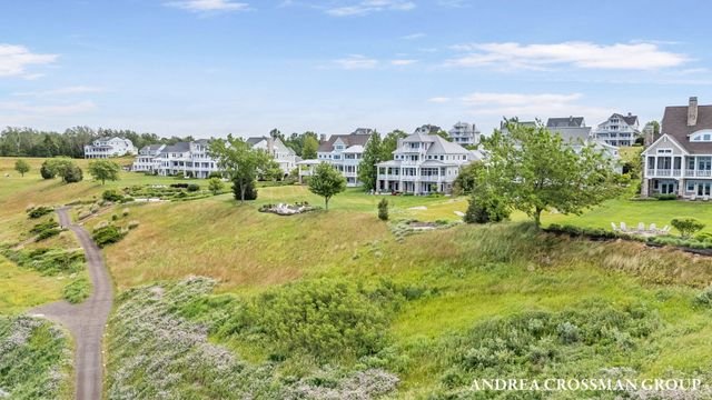688 Waters Edge Drive Site 15, South Haven, MI 49090