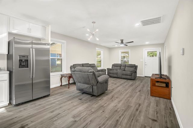 409 N St. Jacob Street, Morrilton, AR 72110