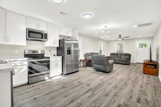409 N St. Jacob Street, Morrilton, AR 72110