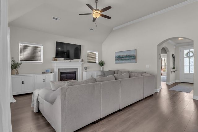 5614 Shelton Blvd, Murfreesboro, TN 37129