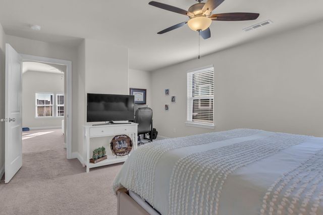 5614 Shelton Blvd, Murfreesboro, TN 37129