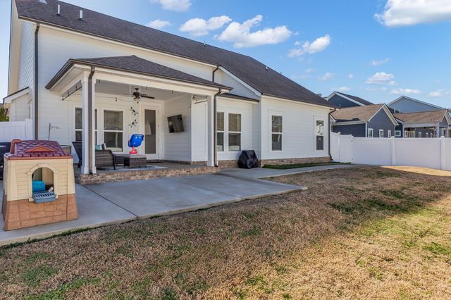 5614 Shelton Blvd, Murfreesboro, TN 37129