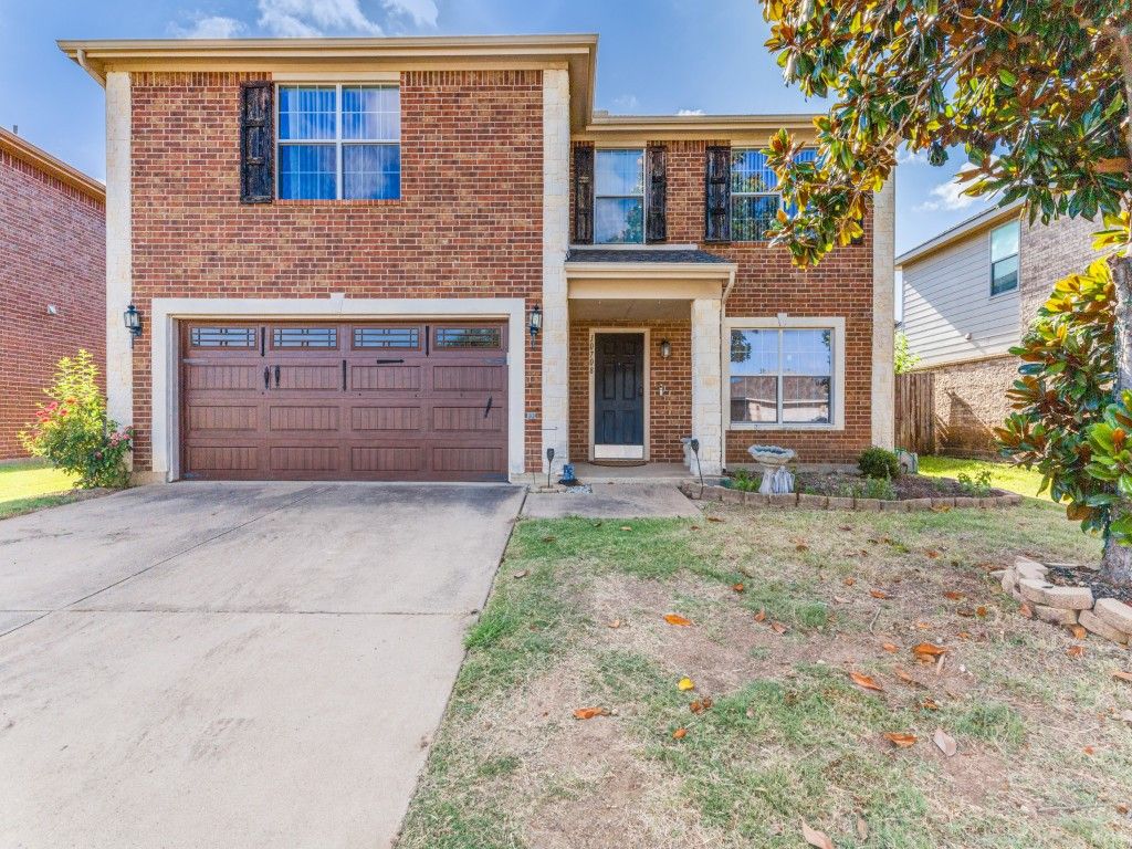10708 Emerald Park Lane, Fort Worth, TX 76052