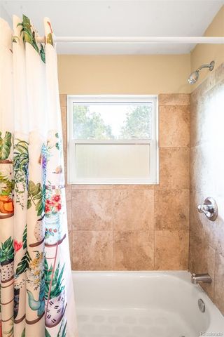 3250 S Holland Way, Lakewood, CO 80227