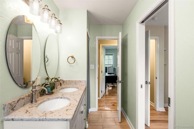 3250 S Holland Way, Lakewood, CO 80227