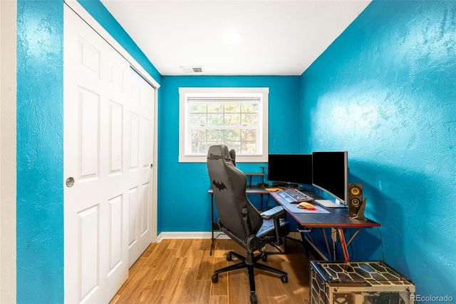 3250 S Holland Way, Lakewood, CO 80227