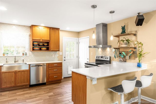 3250 S Holland Way, Lakewood, CO 80227