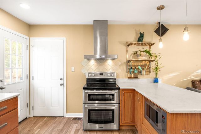 3250 S Holland Way, Lakewood, CO 80227