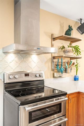 3250 S Holland Way, Lakewood, CO 80227
