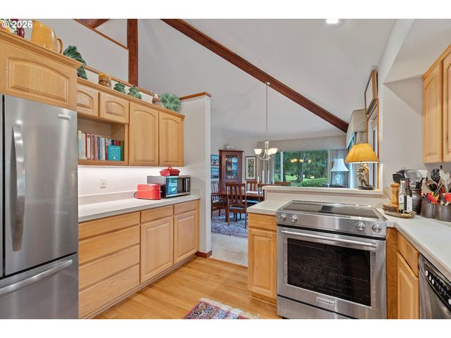 600 ISLAND Dr 15, Gleneden Beach, OR 97388