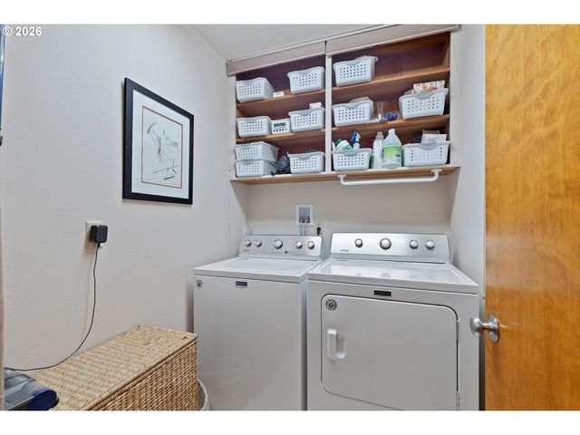 600 ISLAND Dr 15, Gleneden Beach, OR 97388