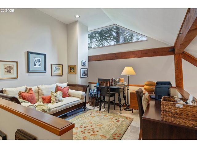 600 ISLAND Dr 15, Gleneden Beach, OR 97388