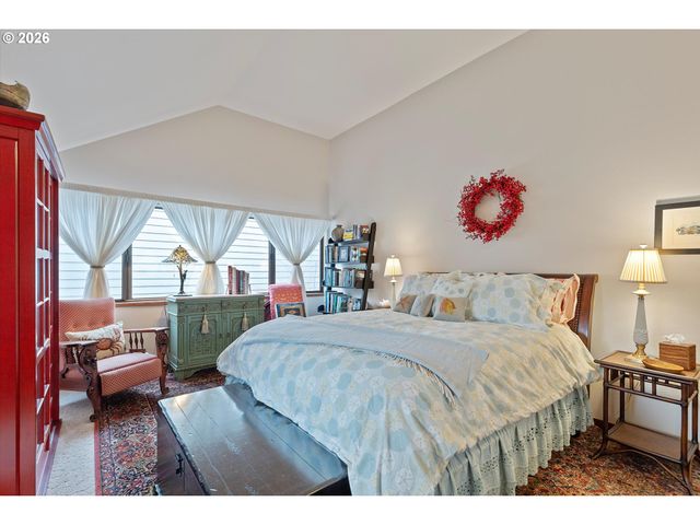 600 ISLAND Dr 15, Gleneden Beach, OR 97388