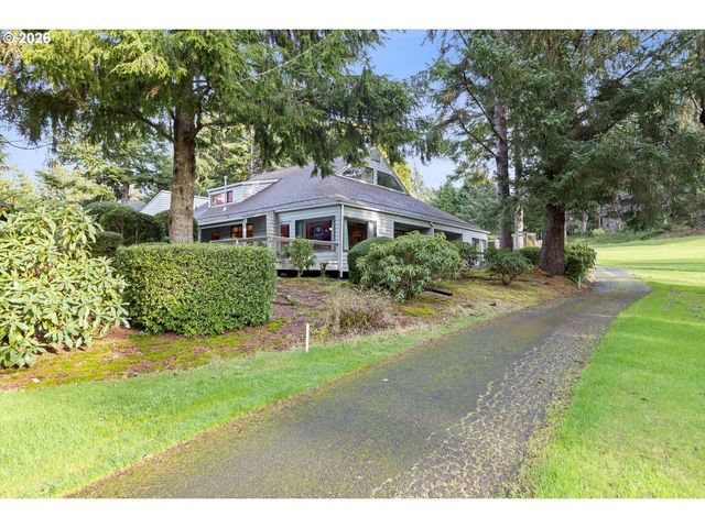 600 ISLAND Dr 15, Gleneden Beach, OR 97388