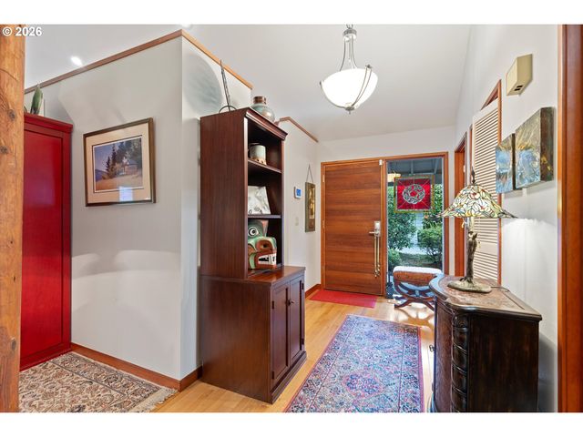 600 ISLAND Dr 15, Gleneden Beach, OR 97388