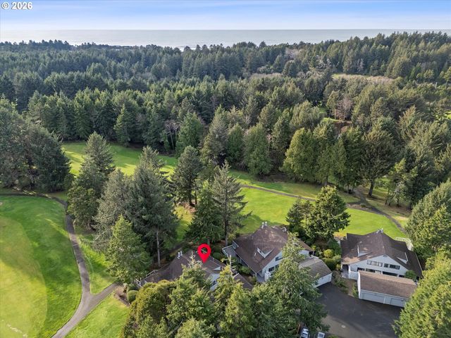 600 ISLAND Dr 15, Gleneden Beach, OR 97388