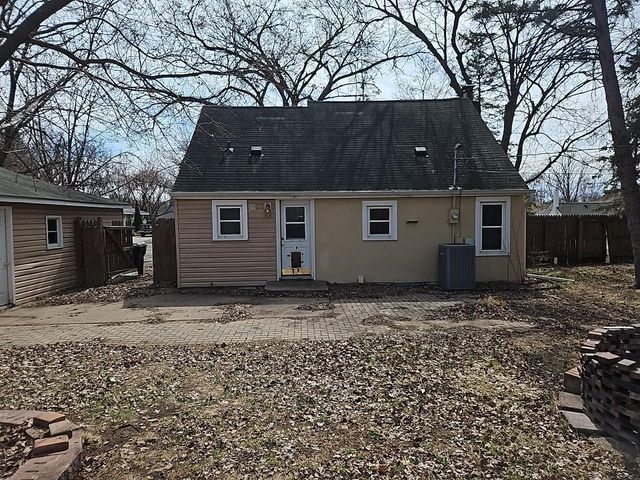 729 Brisbin Street, Anoka, MN 55303